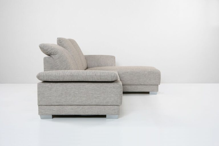 Nela rohová sedačka s rozkladem a úložným prostorem